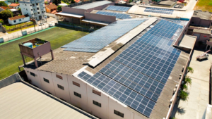 A SJB Solados, localizada em São João Batista, SC, produz a sua própria energia limpa e sustentável com os sistemas Solar Vale.